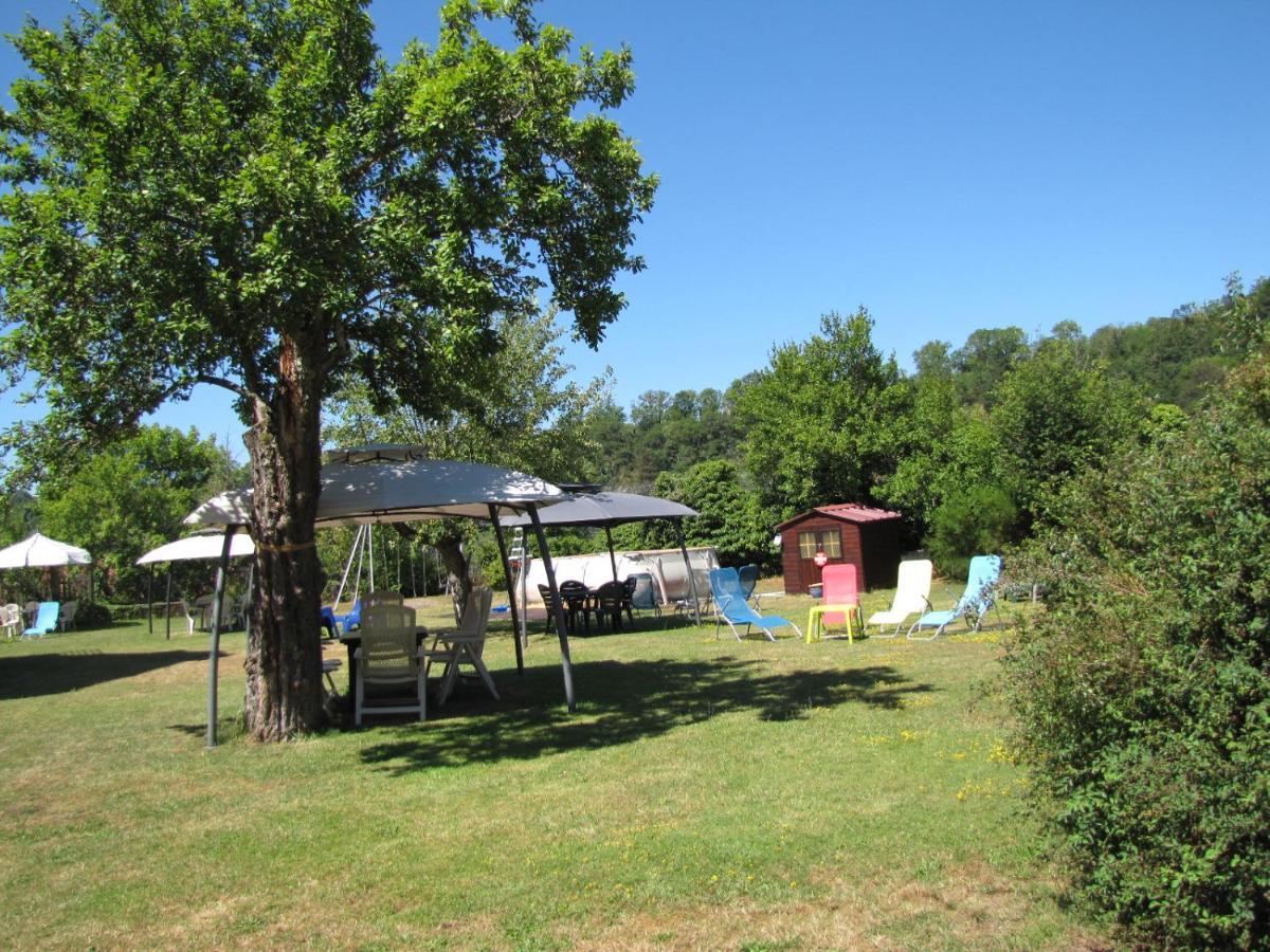 Leclosdipontine L'Ecole Des Demoiselles Pontgibaud Luaran gambar